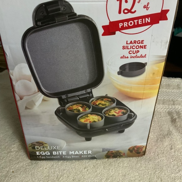 DASH Deluxe Egg Bite Maker - Picture 2 of 5